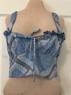 La Hearts Blue Paisley Tie-Front Crop Top